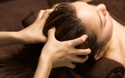 頭皮マッサージで血流改善！ ～髪の成長と血流の関係とは？～