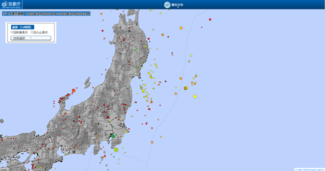 北緯37.5度・東経144.5度付近で多数の微小地震が発生